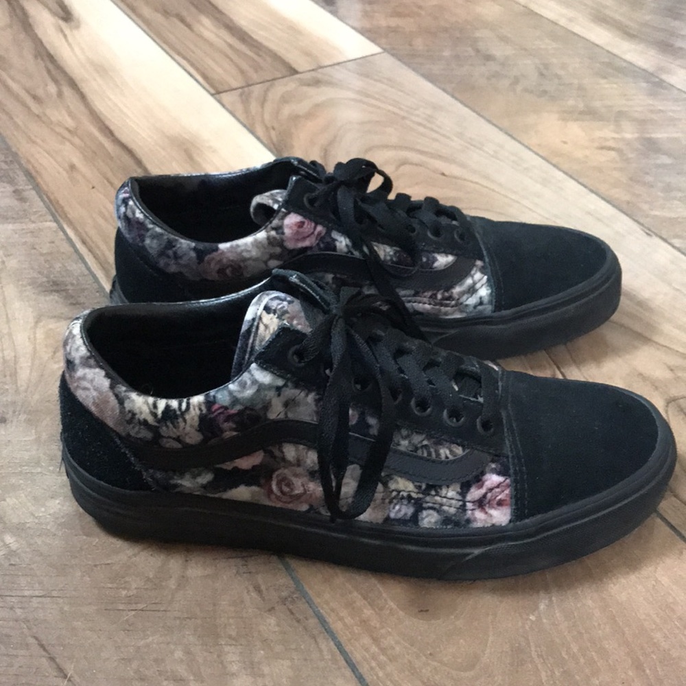 Vans Black Floral Low-Top Sneakers